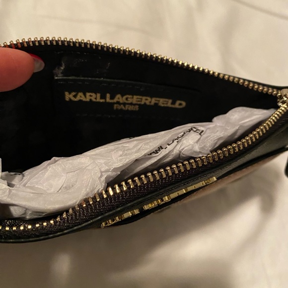 NWT KARL LAGERFELD MAYBELLE SMALL WRISTLET - Picture 4 of 4